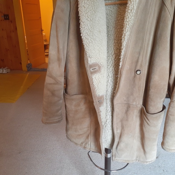 Genuine C X A thick leather Cowhide winter jacket. Size: Small to medium size. - Picture 5 of 9